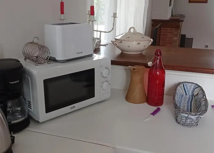 Appt Independant 4 5 Ou 6 Personnes Piscine Direct Gare Ou Aeroport Jardin Piscine Appartement Toulouse