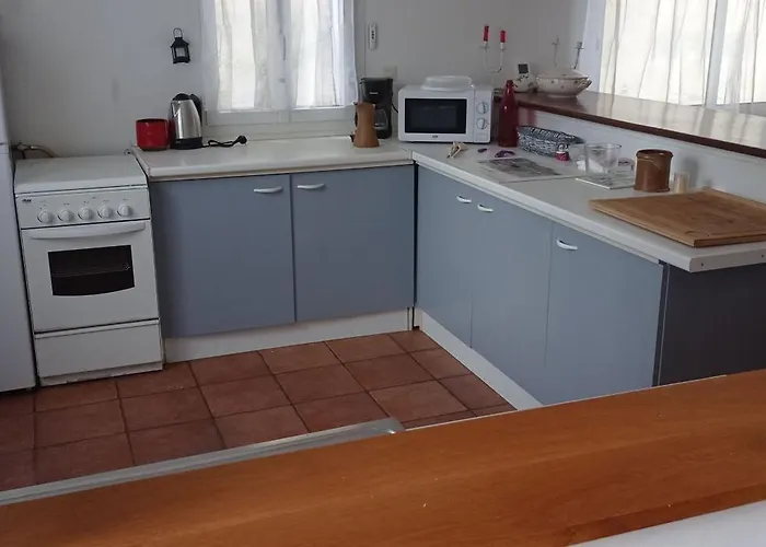 Appt Independant 4 5 Ou 6 Personnes Piscine Direct Gare Ou Aeroport Jardin Piscine Toulouse